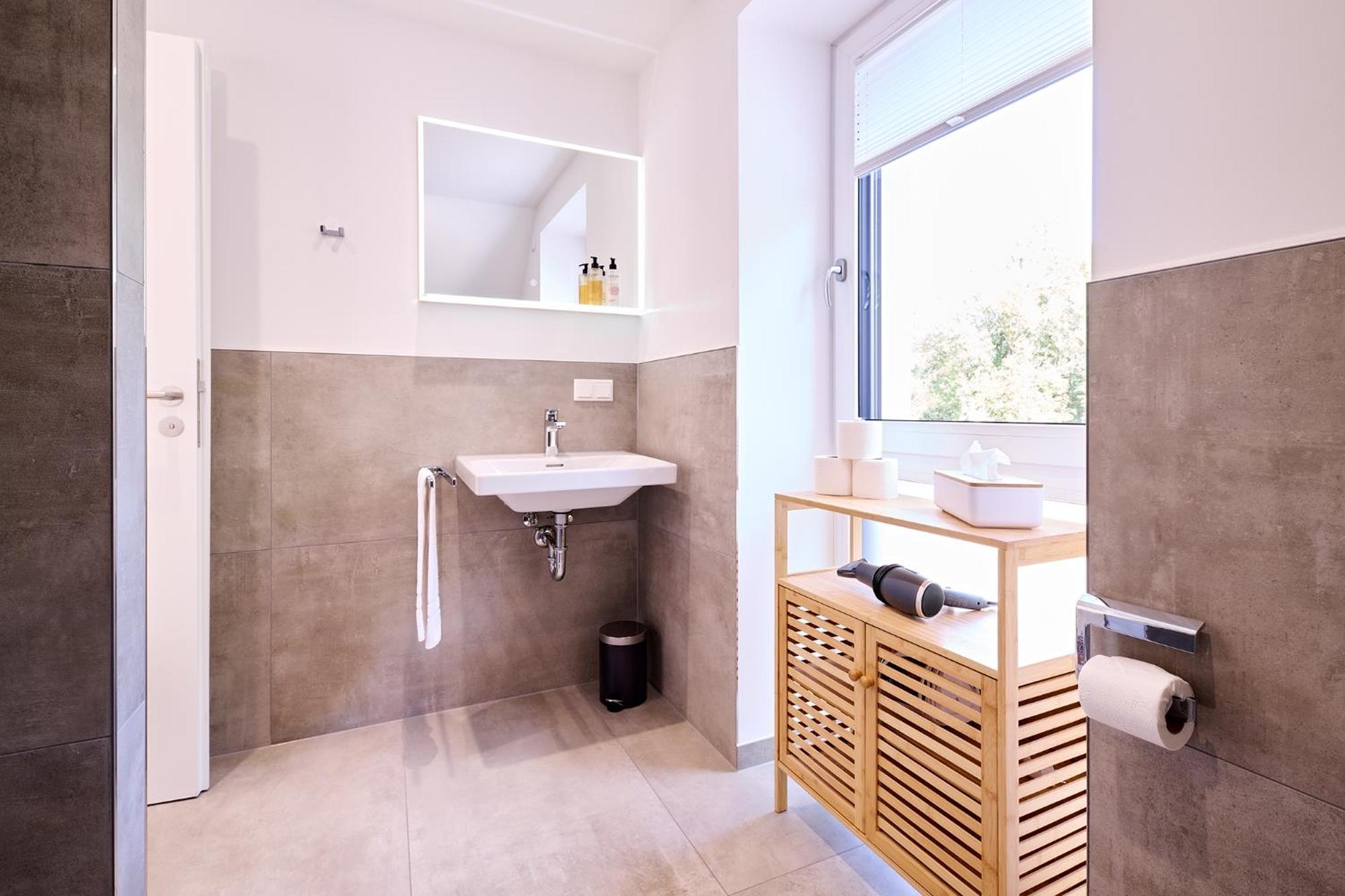 Xzllenz - 4 Schlafzimmer, Zentral, Parken, U-bahn, 2 Baeder, 4 Smart-tv, Optional Einzelbett Holiday home *